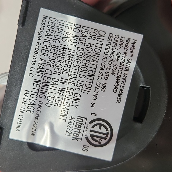 My mini Santa waffle maker. Never used - Picture 3 of 3